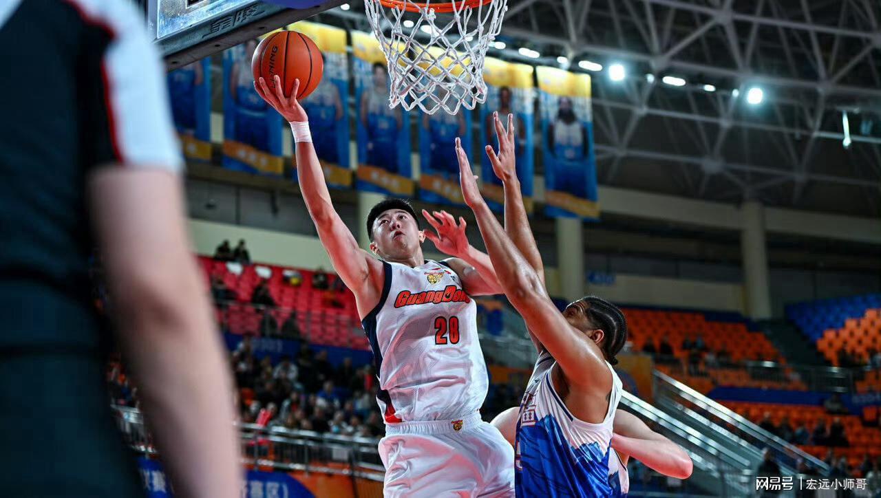 爱游戏官网-客场遭遇开门黑，杜锋必须背负全责，全场3大昏招导致广东被逆转